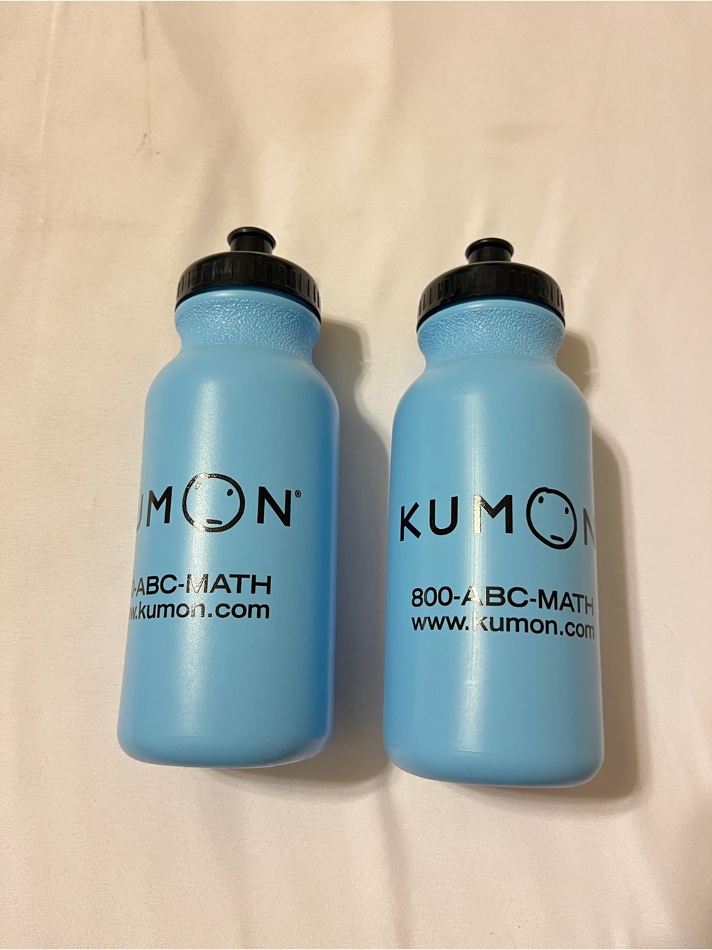Kumon Light Blue Water Bottle Set 2 Pcs BPA Free Plastic Black Push Pull Top 7.5